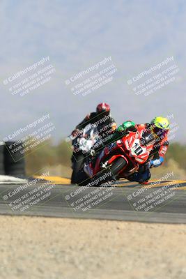 media/Oct-20-2024-CVMA (Sun) [[d4a3dff211]]/Race 9-Formulw LW Twins SHOOTOUT/